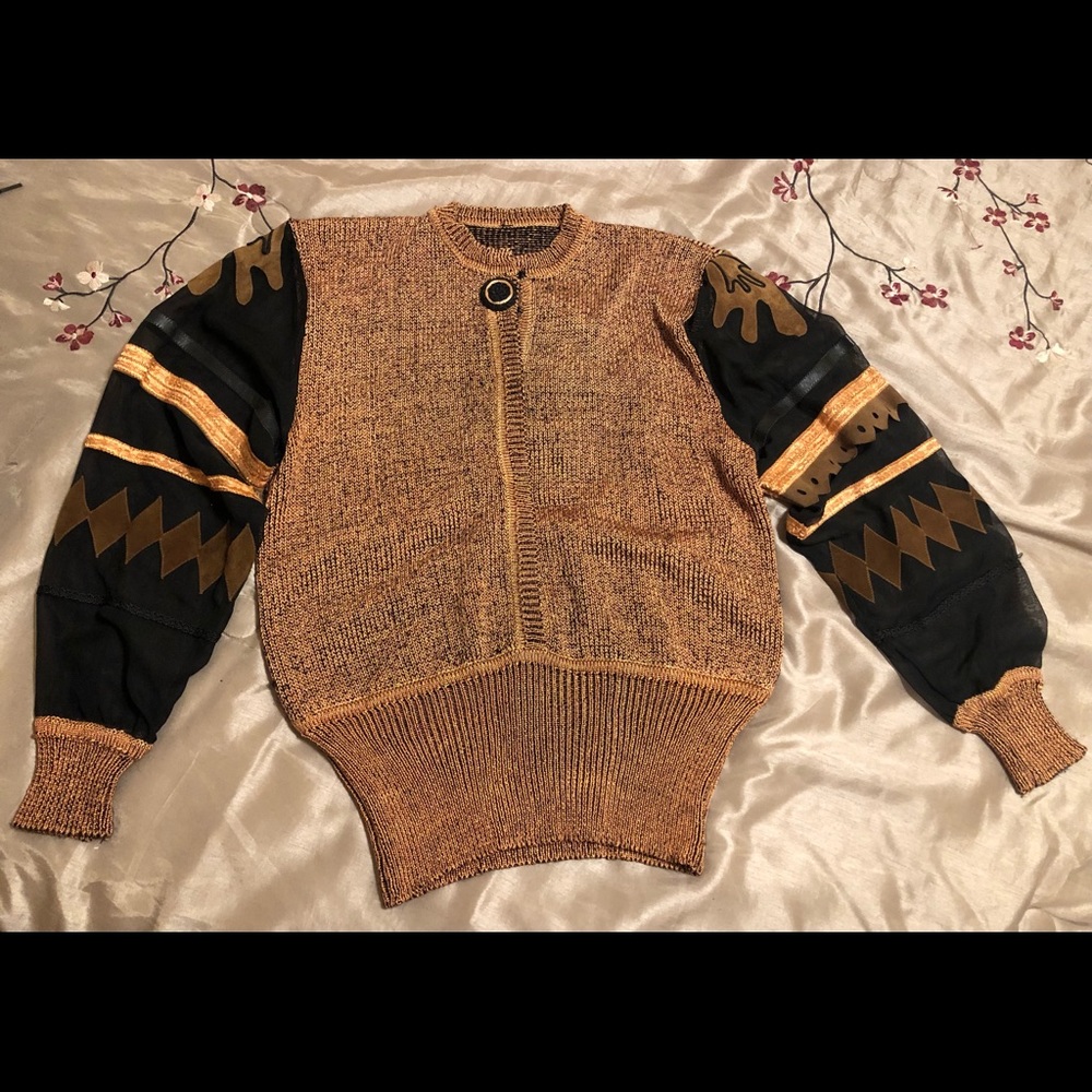 sweater GREAT SLEEVES 80’s fun! VINTAGE!  Super cool